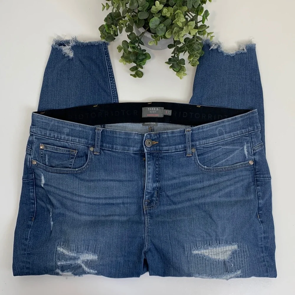 Torrid Women’s High-Rise Bombshell Skinny Stretch Deconstructed Size 24 R - Picture 8 of 16